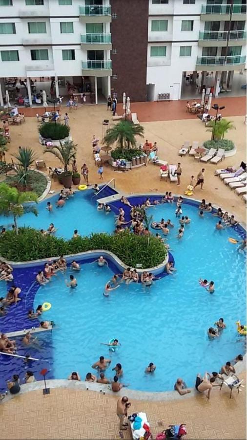 Prive Riviera Apartment Caldas Novas Exterior photo